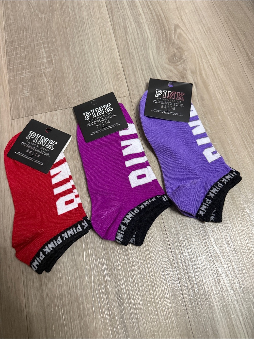 PINK Victoria's Secret Low-Cut Logo Socks — Red, Magenta, Purple (3-Pack)